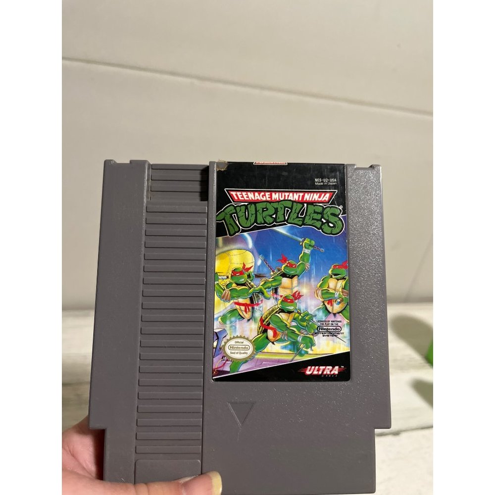 Teenage Mutant Ninja Turtles NES game circa 1985